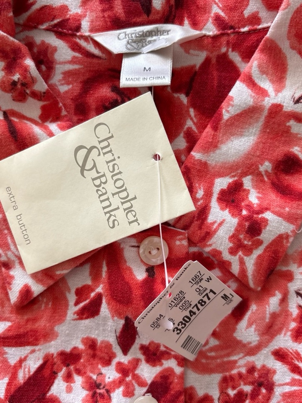 Christopher & Banks Red Floral Button-Front linen blend Blouse. M - Picture 3 of 8